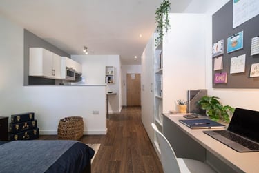 1 bed studio, 170 Armada Way, City Centre, Plymouth, PL11LB - Image 2